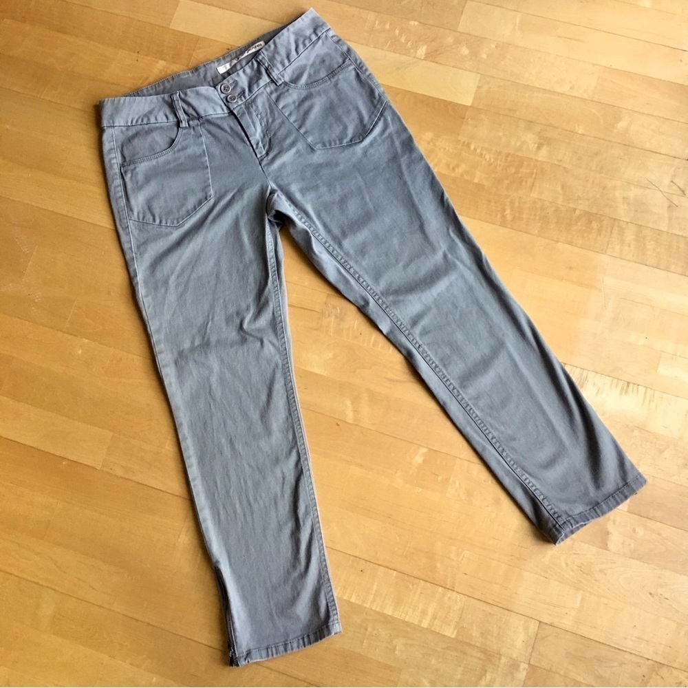 DKNY Jeans, Mid Rise, Straight Leg, Zip Ankle, Khaki Cotton Jeans, Size 10